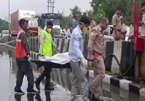 Kanpur: A woman's decaying body was discovered on a highway